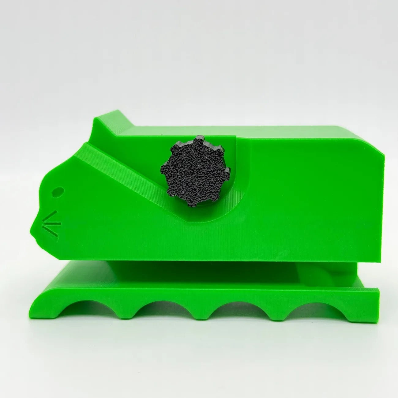 Purr-fect Cardboard Shredder for Cat Lovers - DIY Scratching Pad Maker Tool | Safe & Easy Recycled Material Cutter